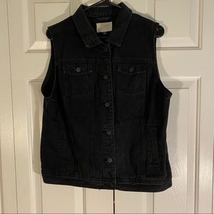 Universal Thread Black Denim Vest size XL